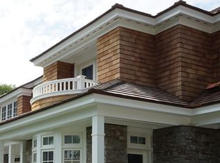 15 Carnegie Abbey Ln, Portsmouth, RI 02871