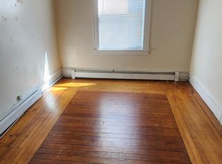 229 Rock St APT 4, Fall River, MA 02720
