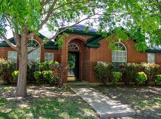 1607 Summers Dr, Cedar Hill, TX 75104