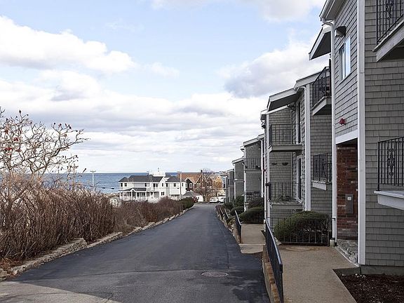 2nd image of 1179 Nantasket Ave APT 5