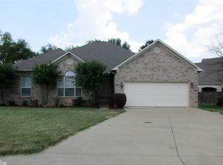 10 Willow Cv, Little Rock, AR 72223