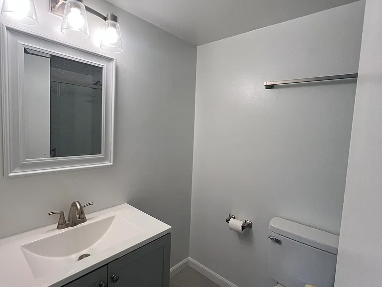 4000 Gypsy Ln #717 — Photo 6