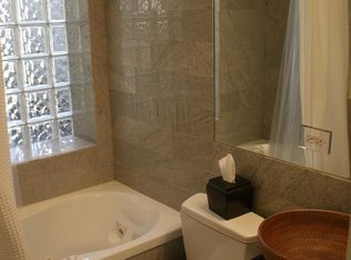 3249 N Hoyne Ave #3UF, Chicago, IL 60618