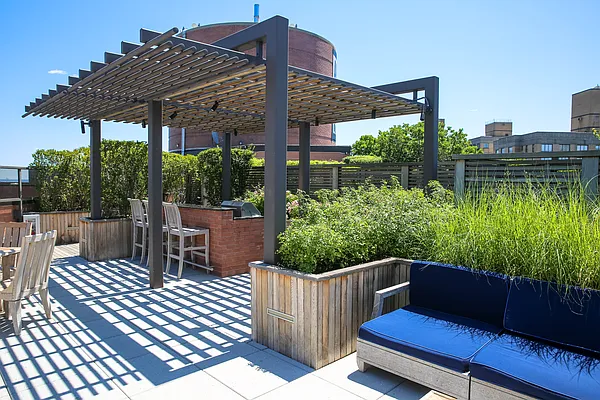 Rented by The Monterey | media 9