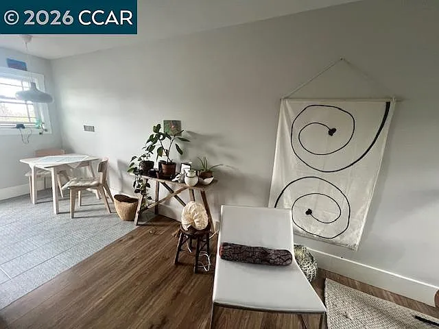 1325 Hopkins St — Photo 21