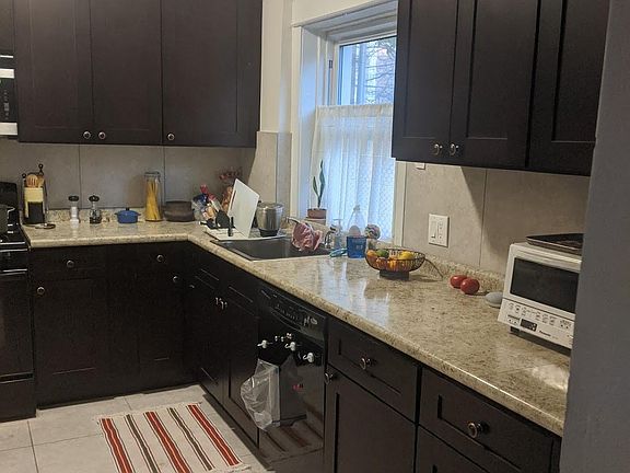 2nd image of 4703 N Magnolia Ave #1