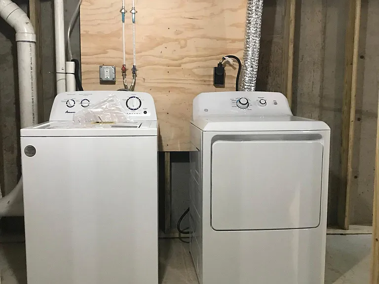 Emerald Pl — Photo 16