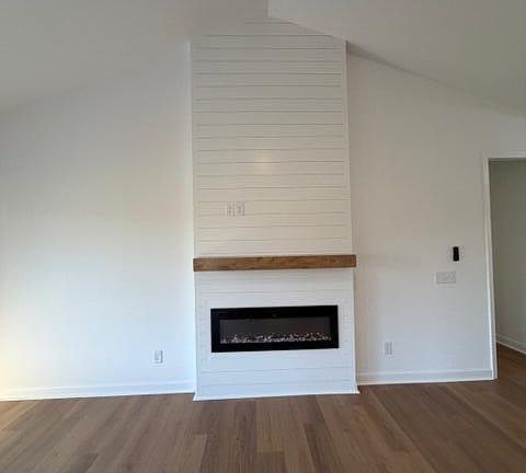 5th image of 102 Sunny Acres Lane
