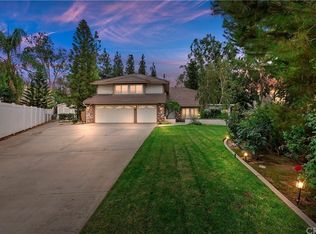 17272 Armintrout Dr, Riverside, CA 92504