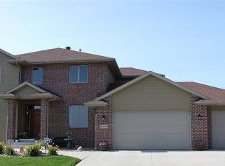 7904 S Copper Ridge Rd, Sioux Falls, SD 57108