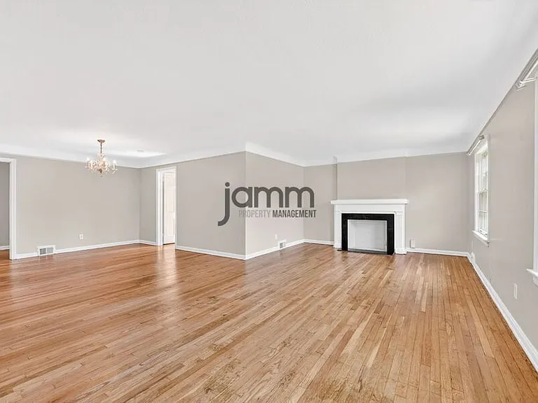 19239 Winslow Rd — Photo 4