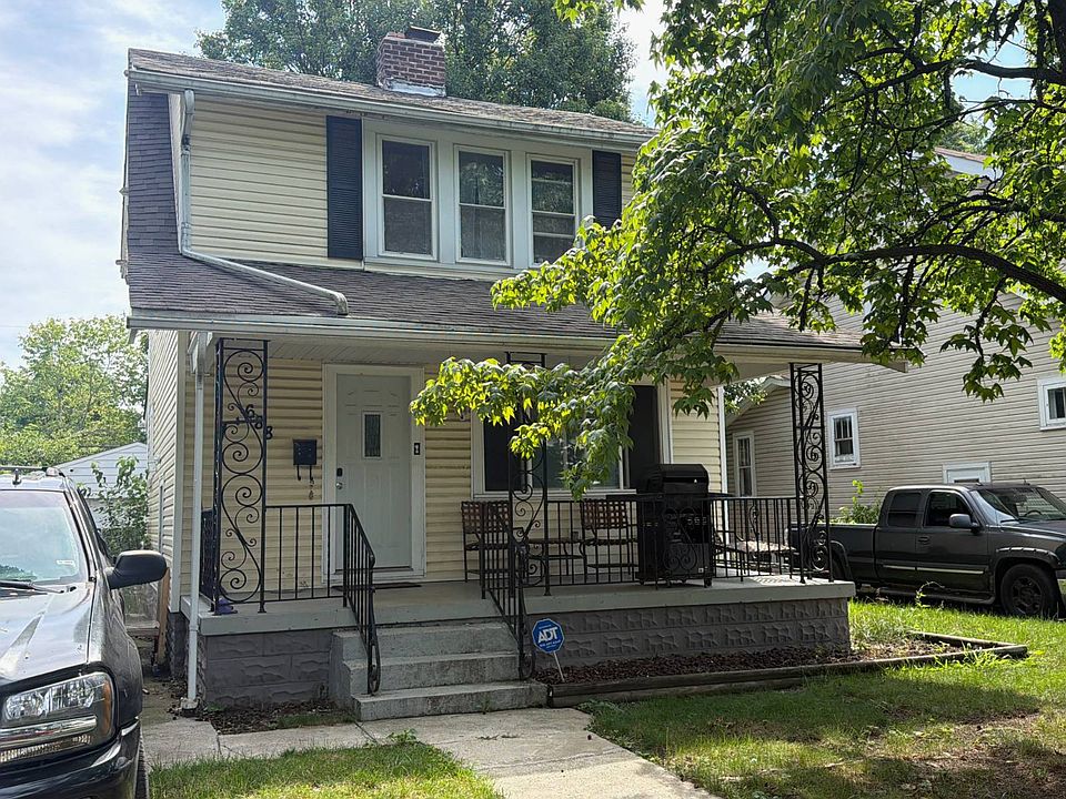 1st image of 688 S Eureka Ave