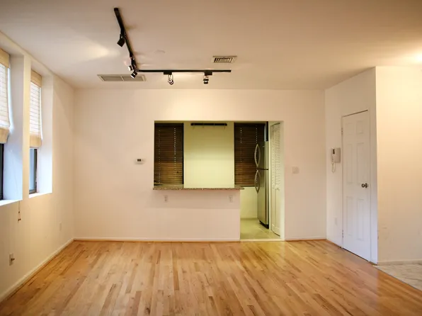 258 Barrow St #203, Jersey City, NJ 07302
