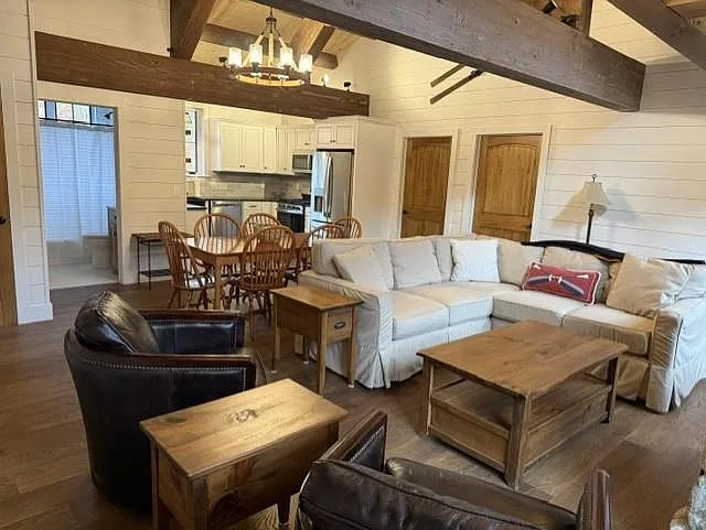 2 bed, 1395 sqft, $3,800 — Photo 4