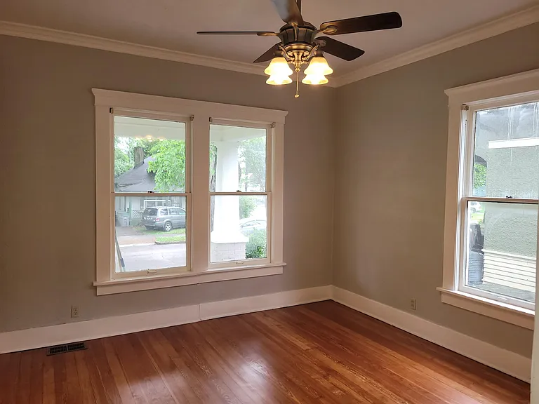 1916 Walker Ave — Photo 11