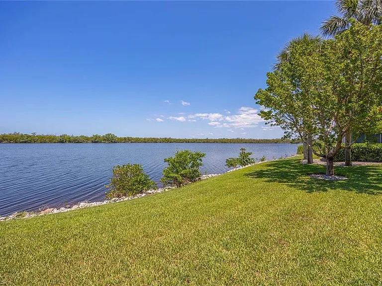 1015 Mainsail Dr #112 — Photo 26