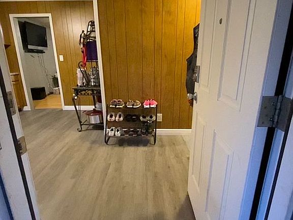 3rd image of 2616 Cascade Ct