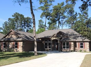 819 McDaniel Dr, Magnolia, TX 77354