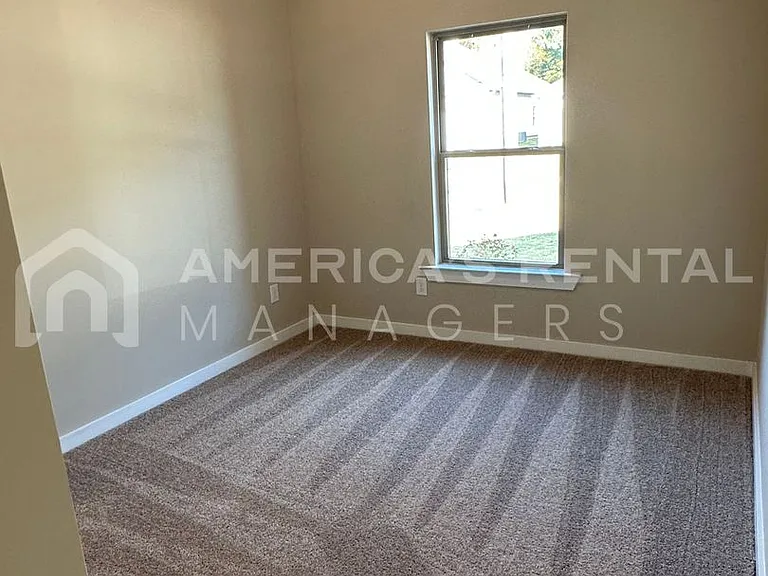 3764 Seaside Sparrow Cir — Photo 16