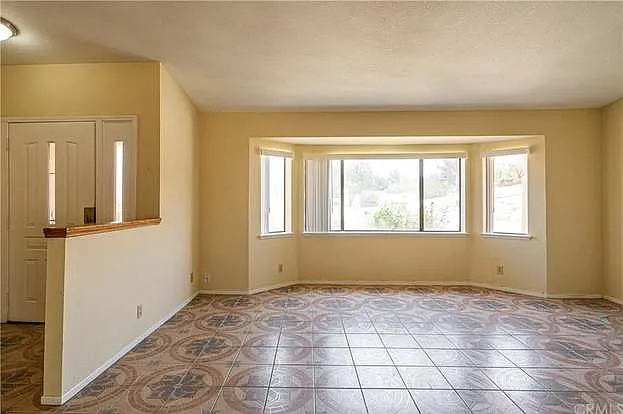 10912 Moreno Ave — Photo 21
