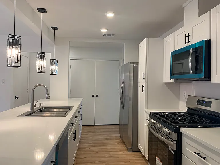336 Lakewood Ct — Photo 5