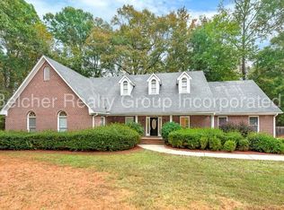 334 Wynterhall Dr, Griffin, GA 30224