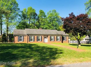 743 Fernwood Rd, Lincolnton, NC 28092