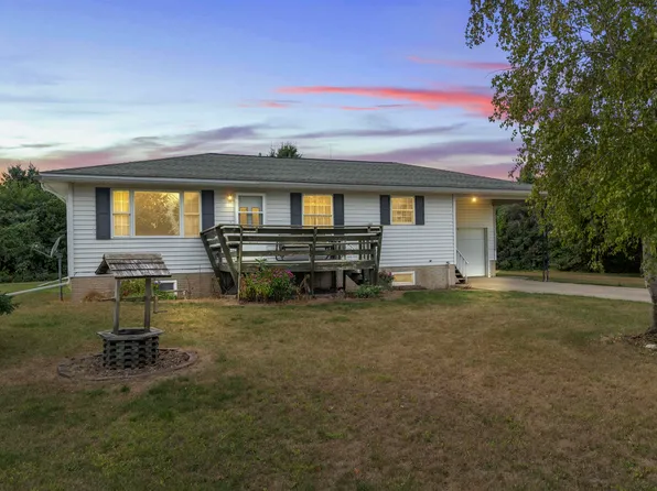 5047 F Ave, Arlington, IA 50606