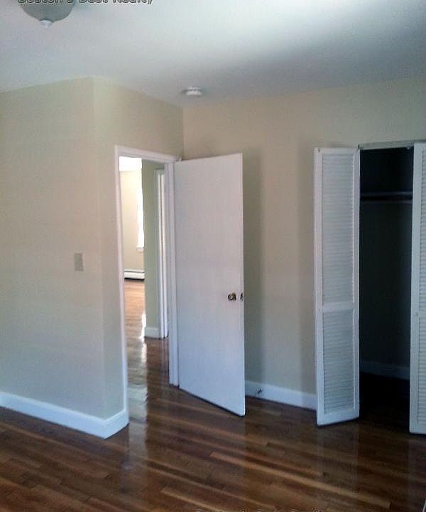 2nd image of 65 Chiswick Rd #B