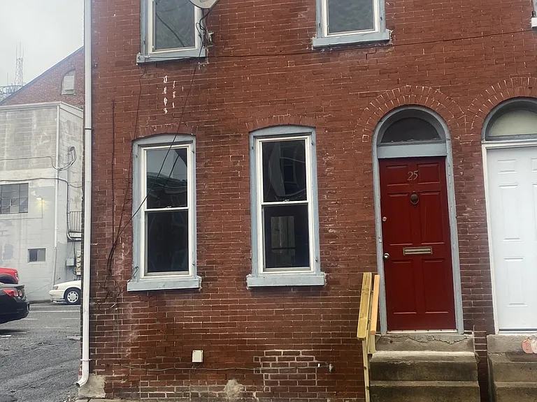 25 S Water St — Photo 1