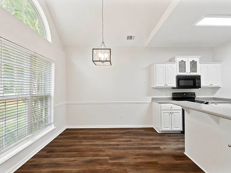 371 Marshview Dr — Photo 10