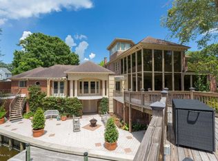 913 Sorrento Rd, Jacksonville, FL 32207