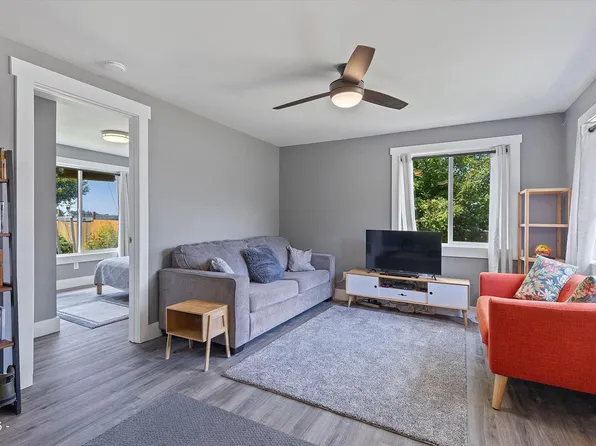 1315 SE Oar Ave #1 & 2, Lincoln City, OR 97367