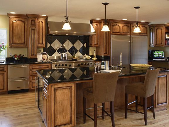 Custom Cabinets with soft close drawer glides