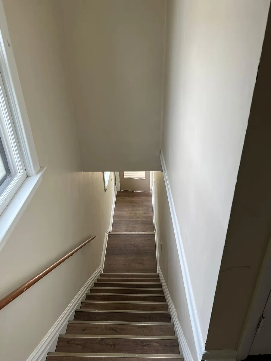 Building Photo - 357 Woodmere Ave SE