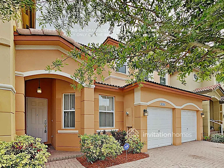 11390 NW 83rd Way — Photo 2