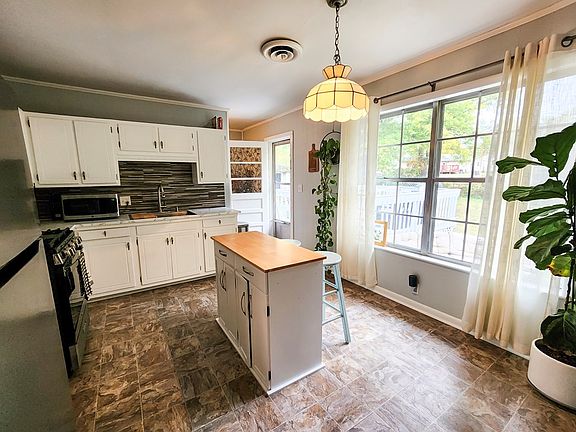 5th image of 1546 Corum Dr