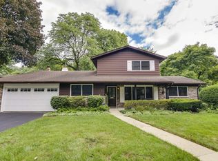 408 Sandy Ln, Wilmette, IL 60091