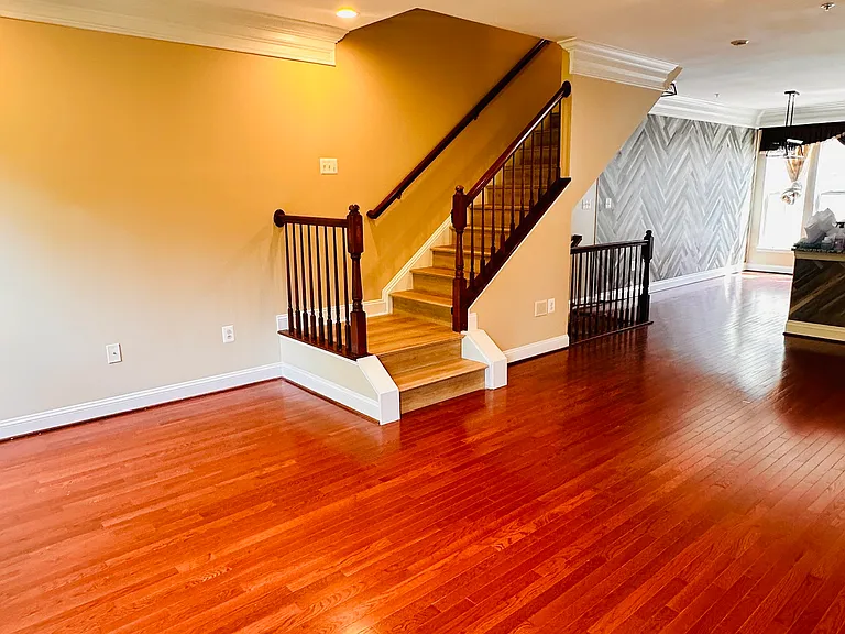 11922 Weybridge Ln — Photo 7