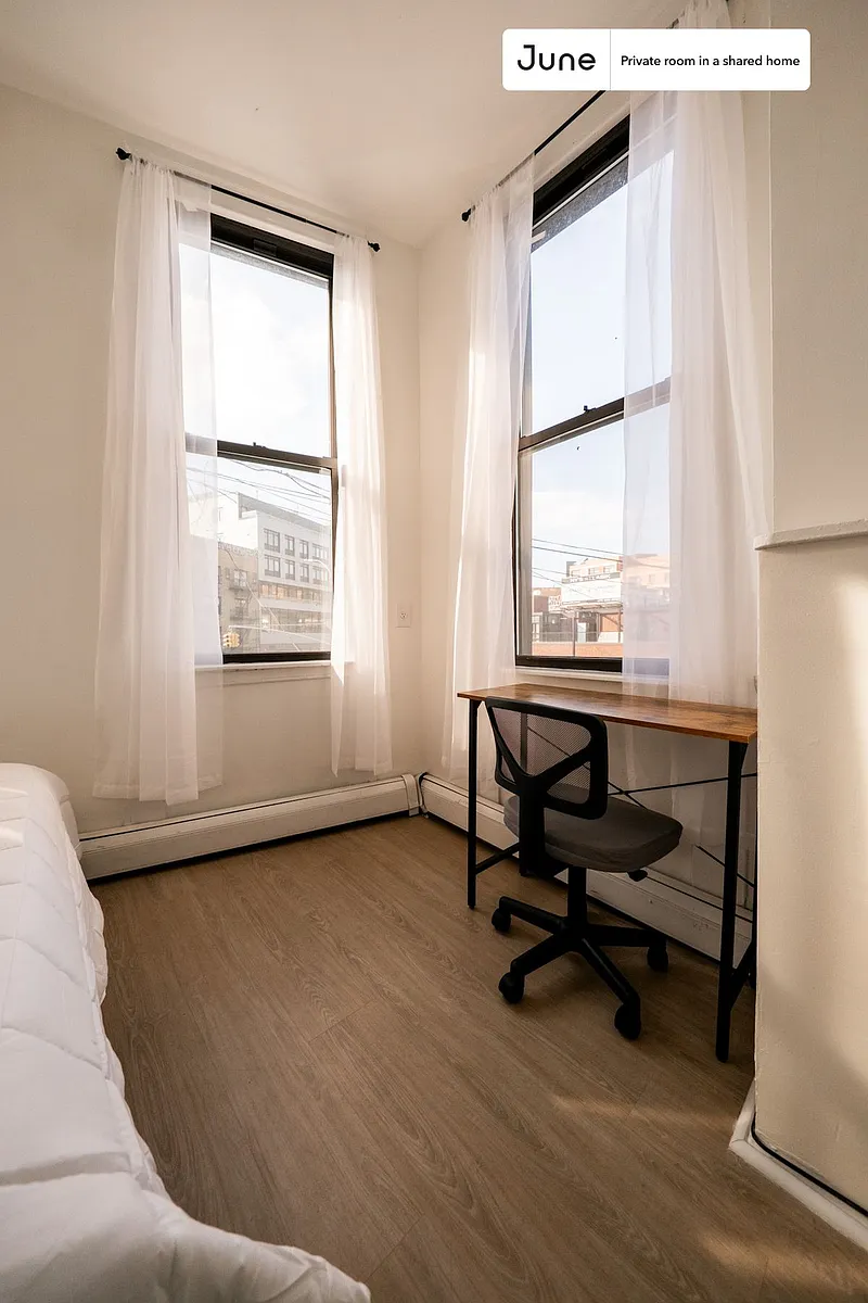 Building Photo - 4 Stanwix St #B
