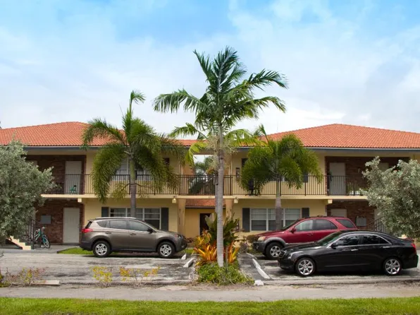 601 NW 7th St #5, Boca Raton, FL 33432