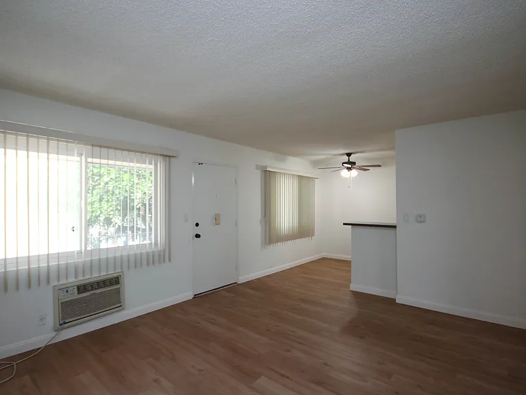 304 N Garfield Ave #G — Photo 2