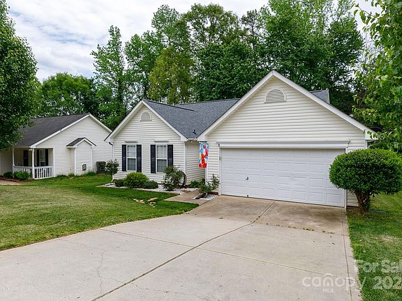 4th image of 587 Chase Brook Dr