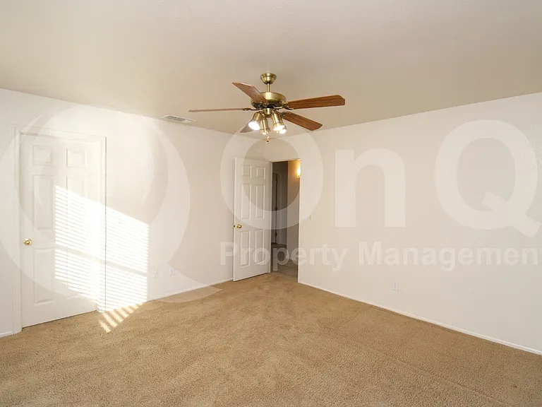 4522 E Muriel Dr — Photo 13