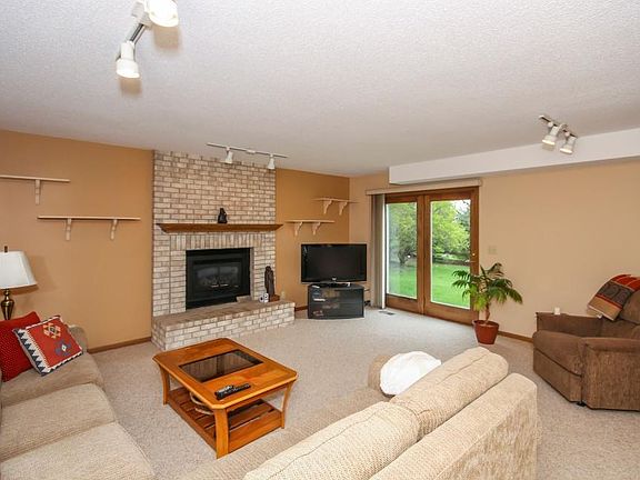 5th image of 2980 Carey Heights Dr