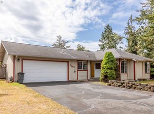 33674 Westshore Ln, Warrenton, OR 97146