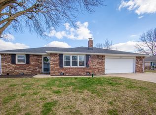 6272 S White Oaks Dr, Anderson, IN