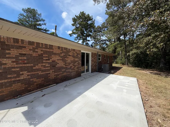 665 Main St S, Mendenhall, MS 39114