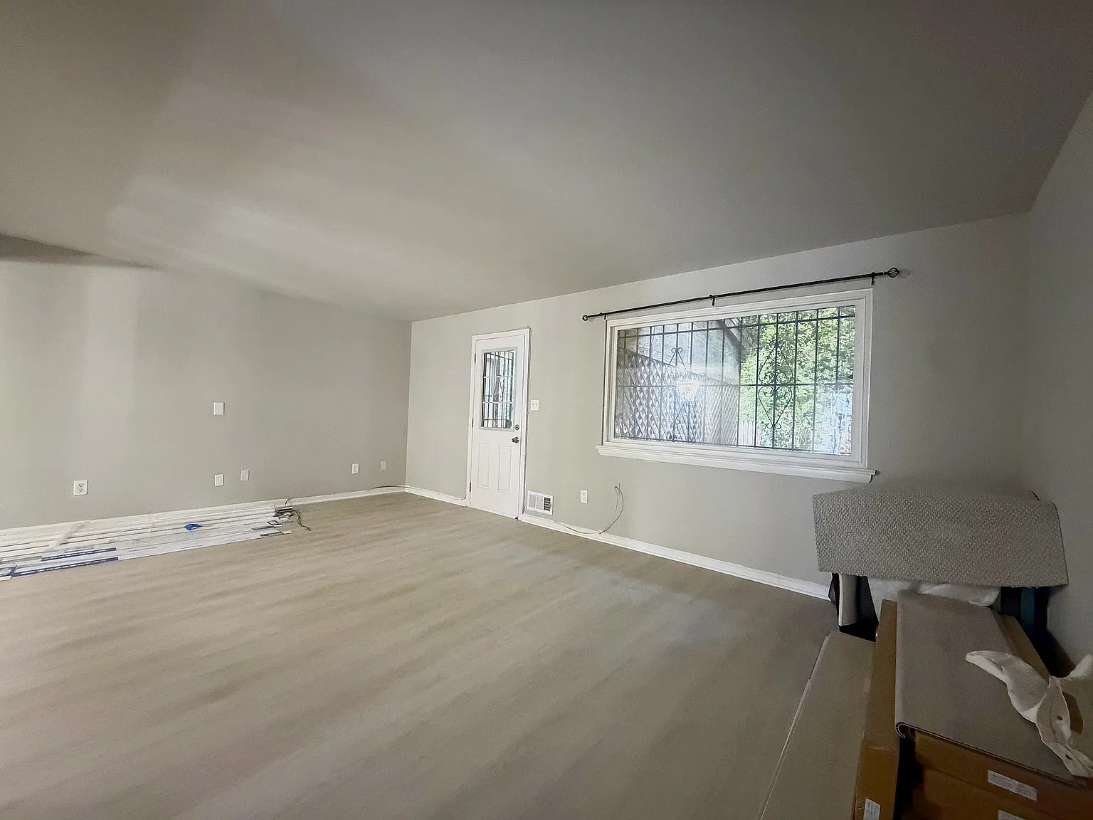 3 bed, 2140 sqft, $2,500 — Photo 4