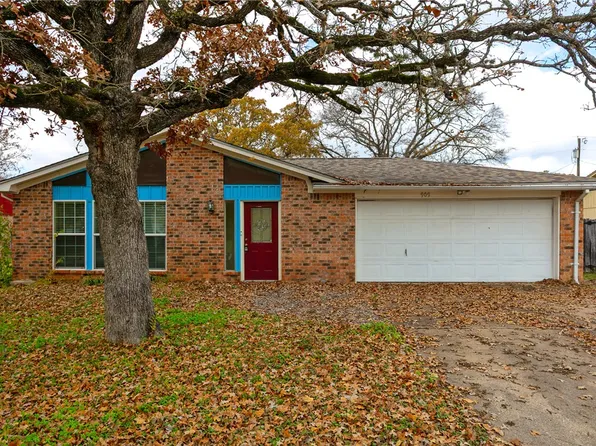 909 San Benito Dr, College Station, TX 77845